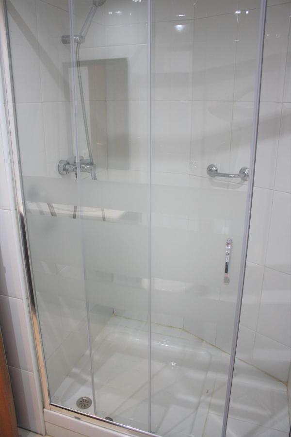 Alguera Hola Apartments Барселона Екстериор снимка