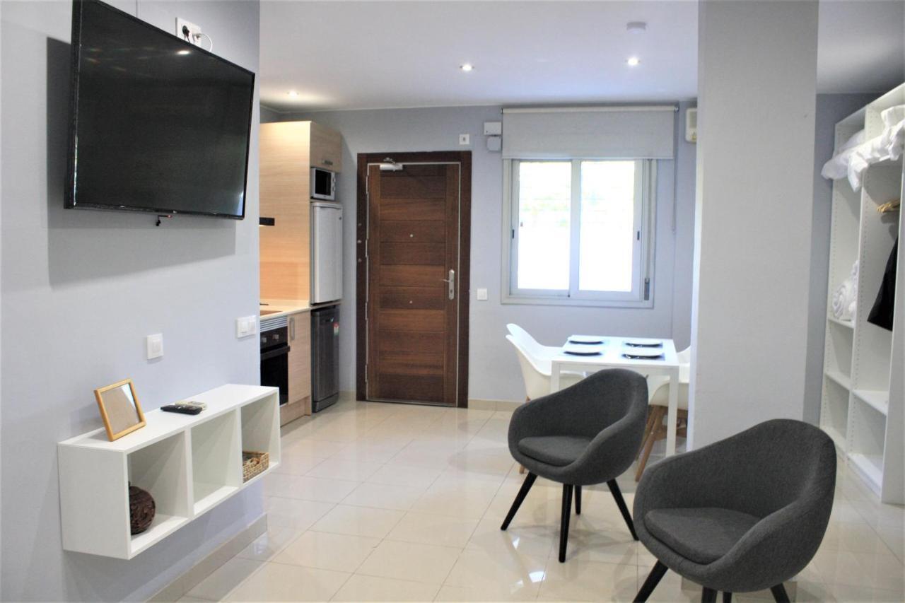 Alguera Hola Apartments Барселона Екстериор снимка