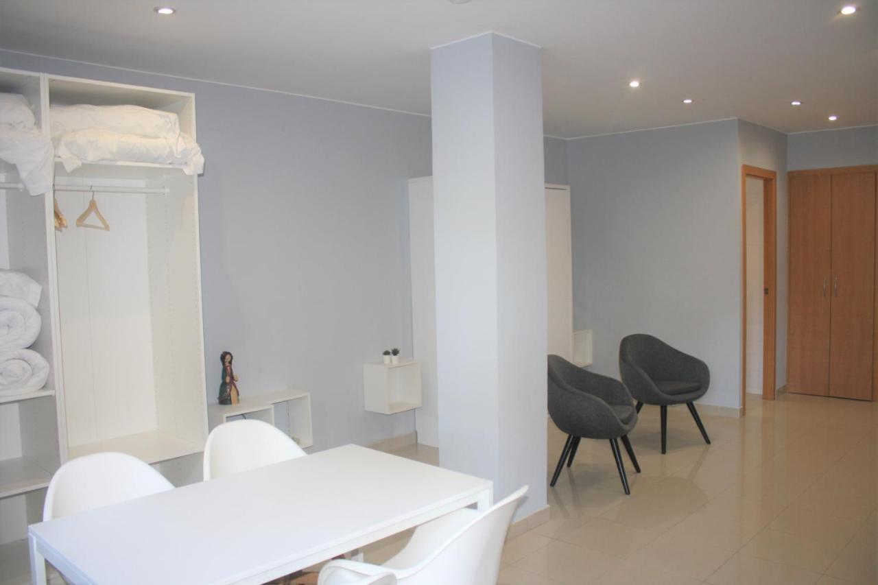 Alguera Hola Apartments Барселона Екстериор снимка