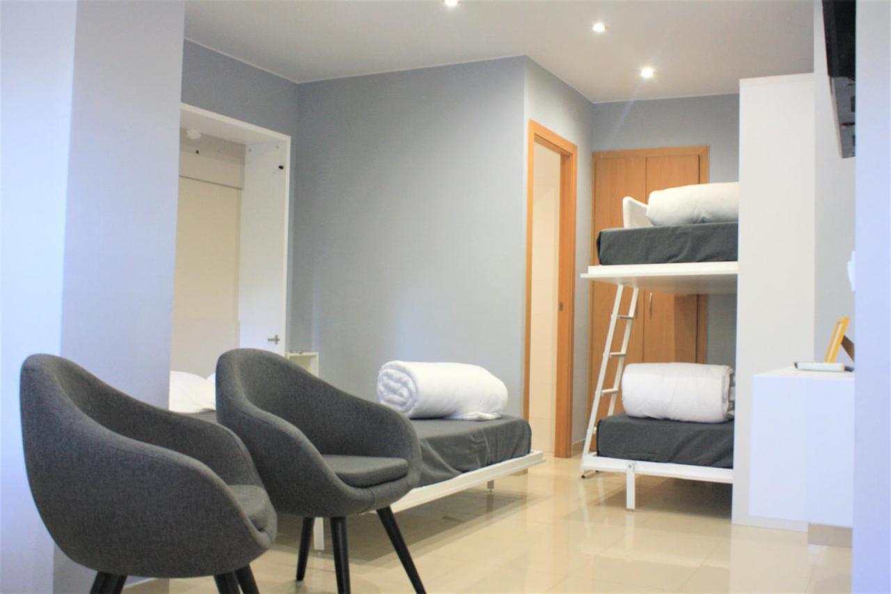 Alguera Hola Apartments Барселона Екстериор снимка