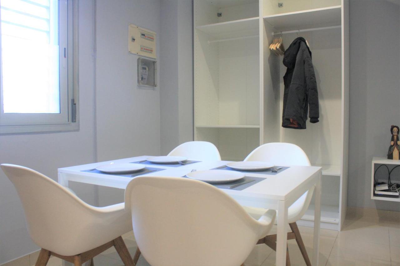 Alguera Hola Apartments Барселона Екстериор снимка