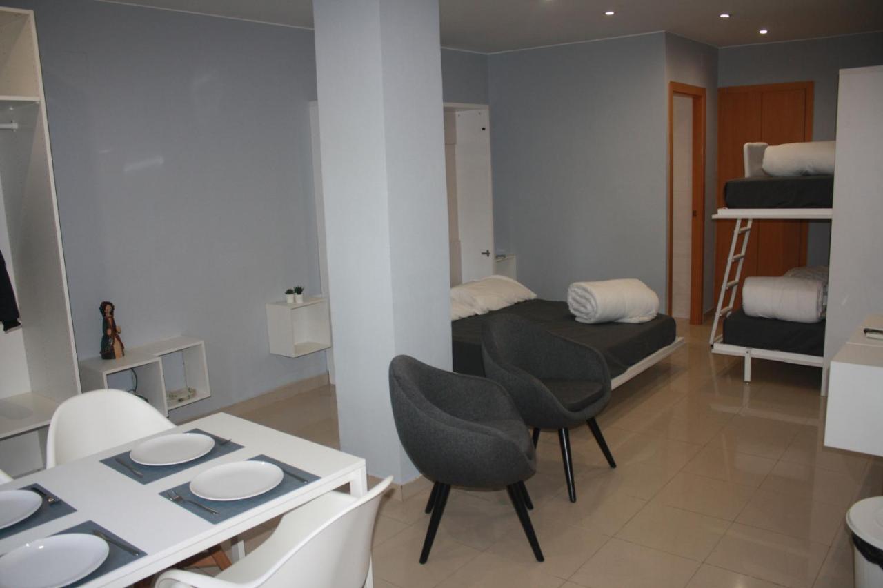 Alguera Hola Apartments Барселона Екстериор снимка